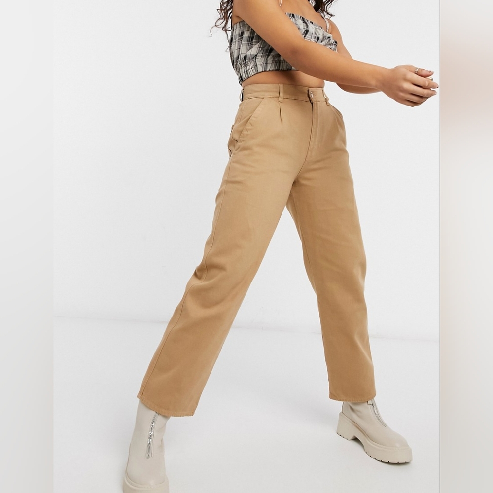 Minga London High Waisted Mom Jeans in Beige Denim